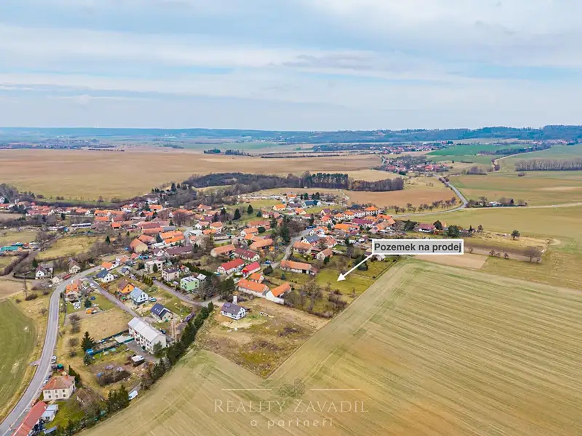 Prodej stavebního pozemku 2485 m²