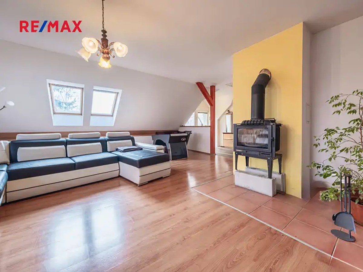 Prodej domu 350 m², pozemek 1872 m²