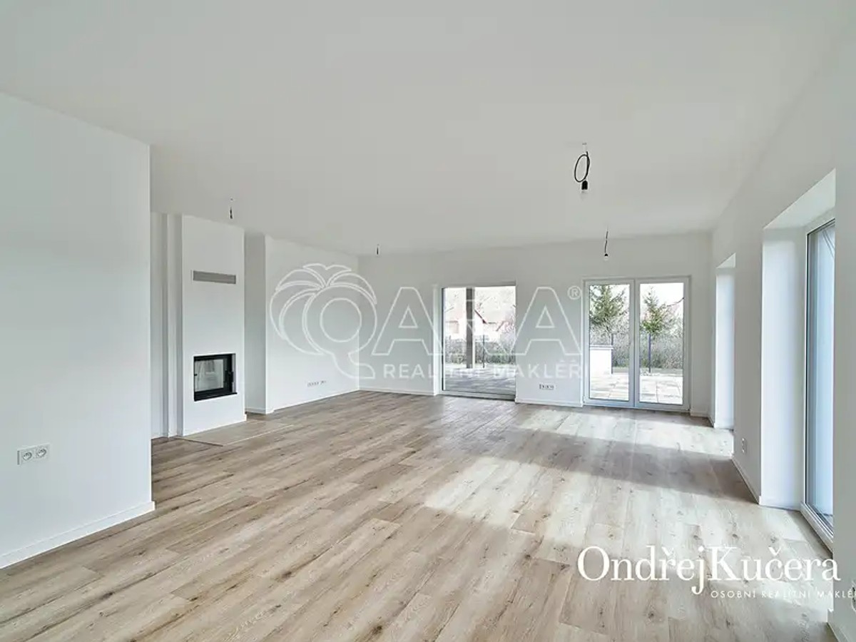 Prodej domu 200 m², pozemek 1000 m²
