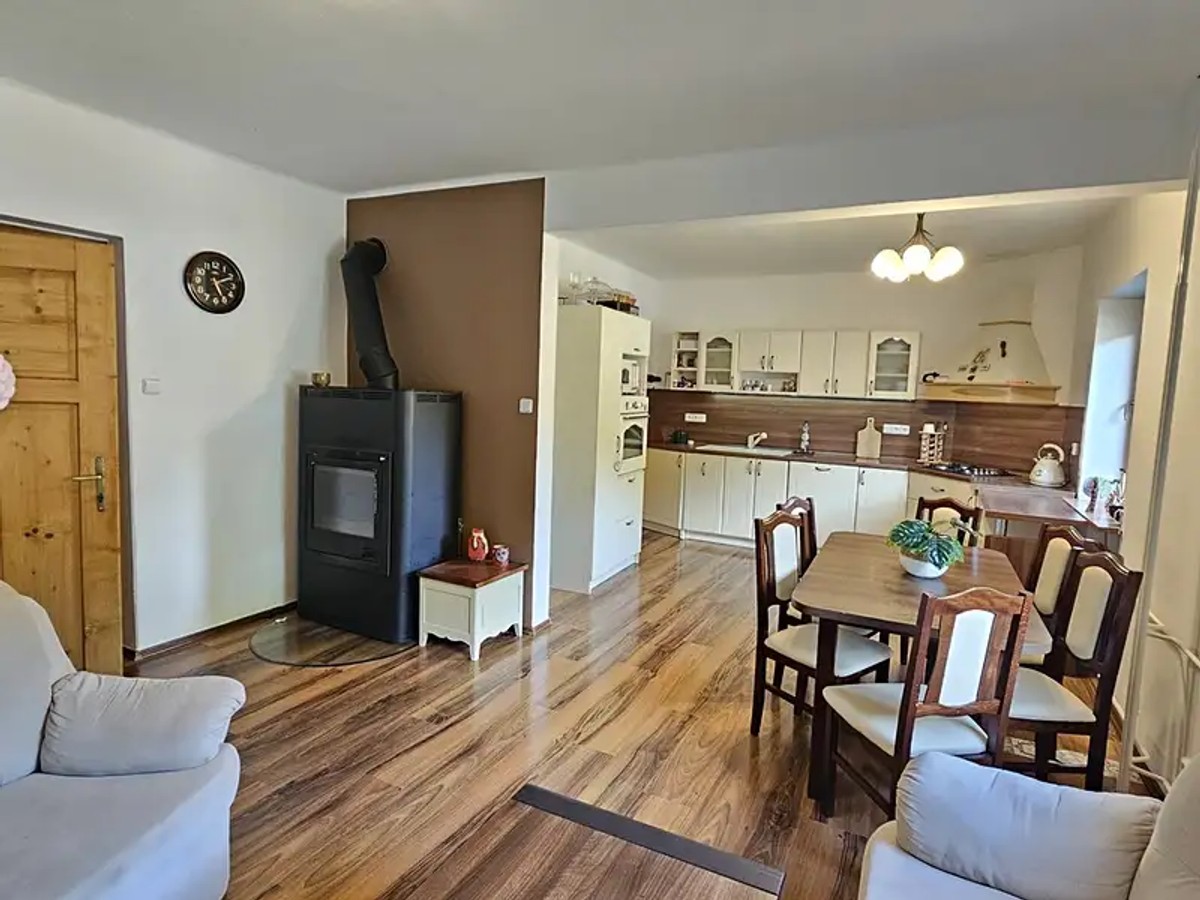 Prodej domu 250 m², pozemek 1117 m²