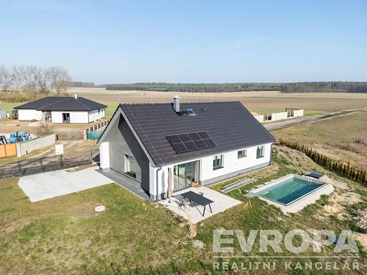 Prodej domu 100 m², pozemek 990 m²