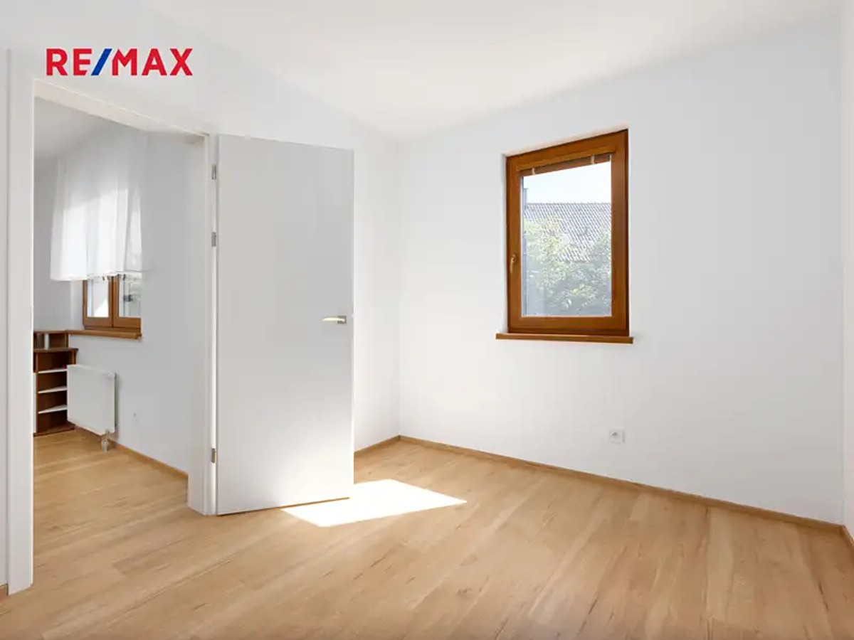 Prodej domu 198 m², pozemek 974 m²