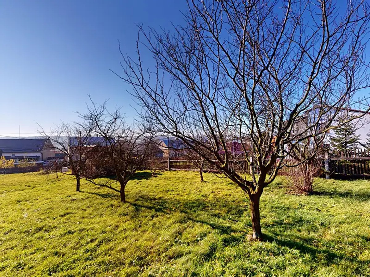 Prodej stavebního pozemku 1229 m²