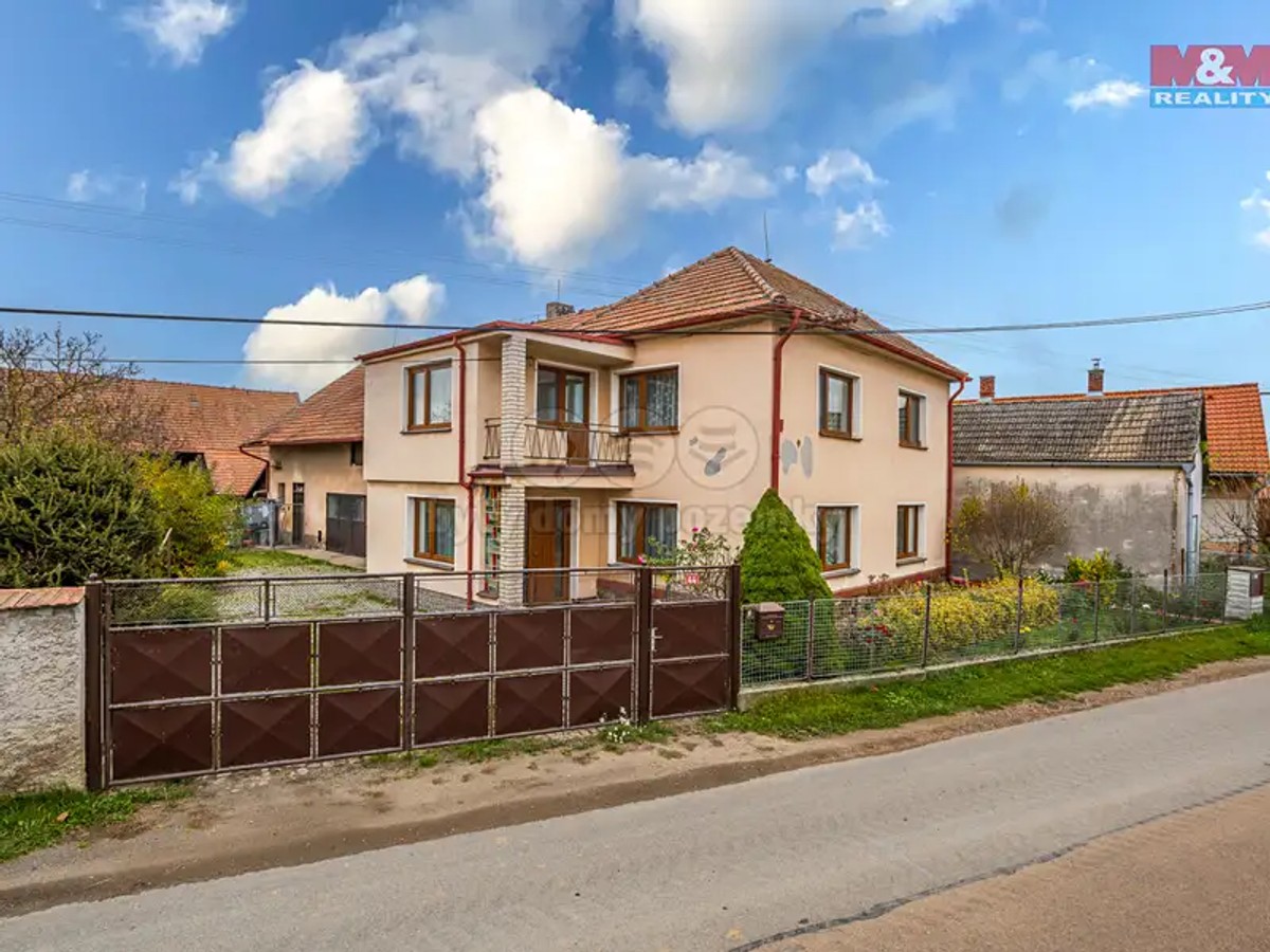 Prodej domu 166 m², pozemek 1883 m²