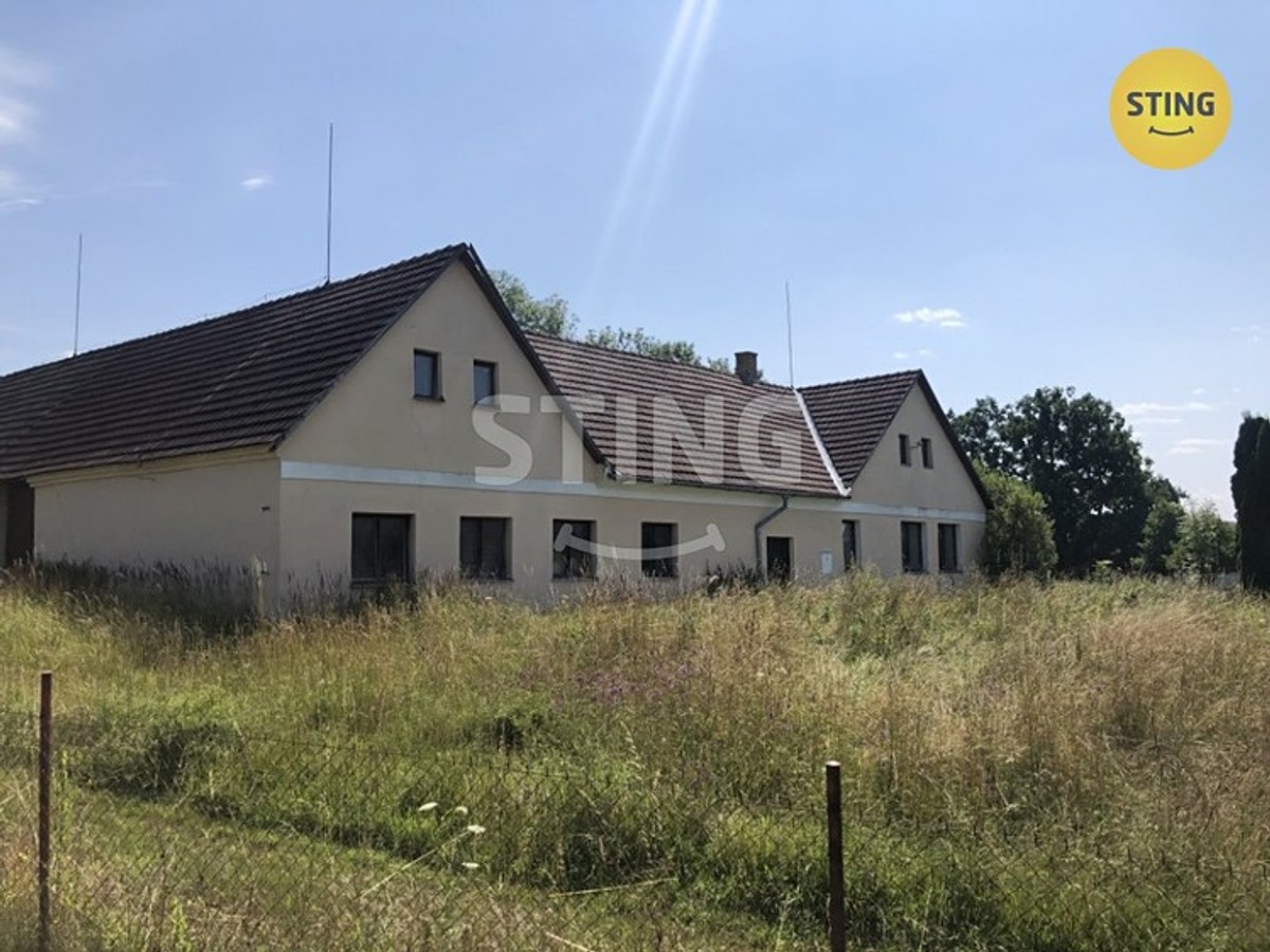 Prodej zemědělské usedlosti 200 m², pozemek 6393 m²