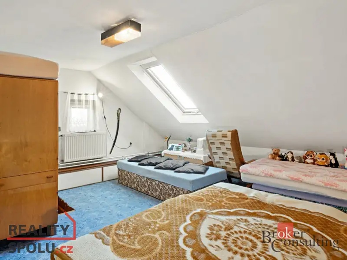 Prodej domu 297 m², pozemek 1378 m²
