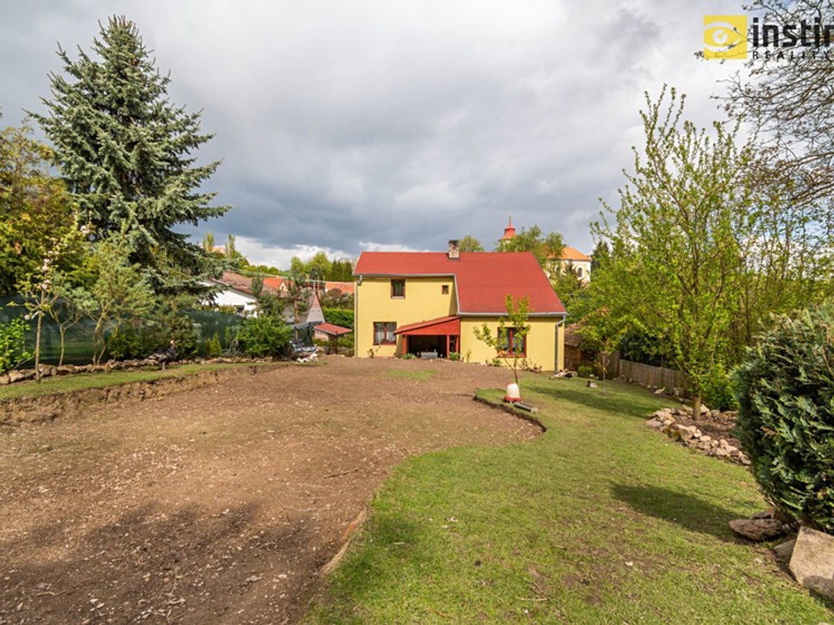 Prodej domu 240 m², pozemek 800 m²