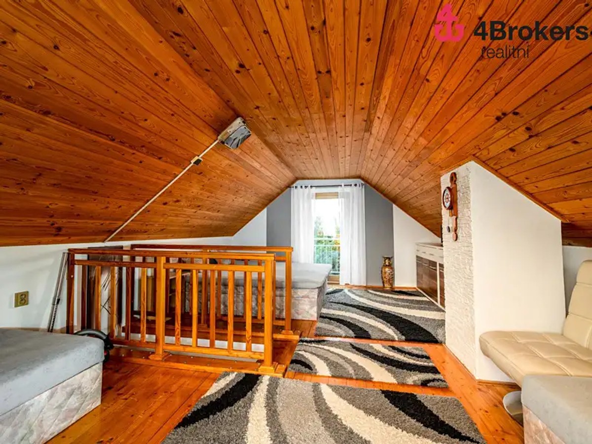 Prodej domu 250 m², pozemek 2816 m²