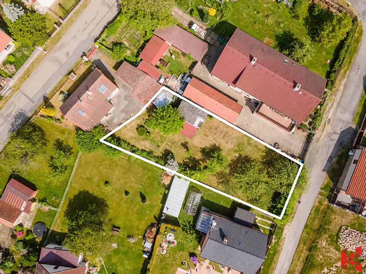 Prodej stavebního pozemku 710 m²
