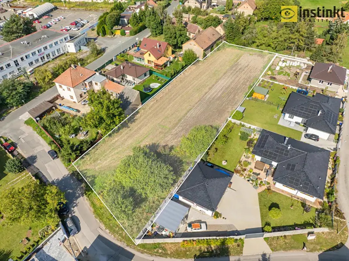Prodej stavebního pozemku 2905 m²