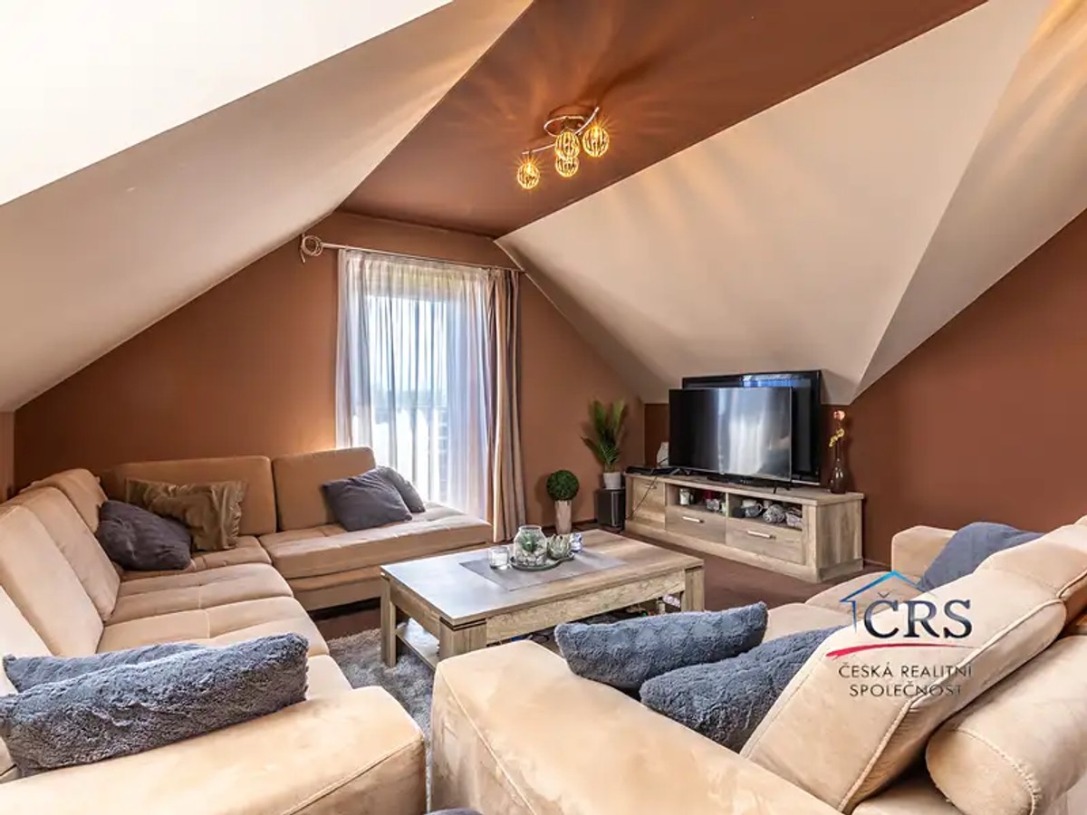 Prodej domu 240 m², pozemek 840 m²