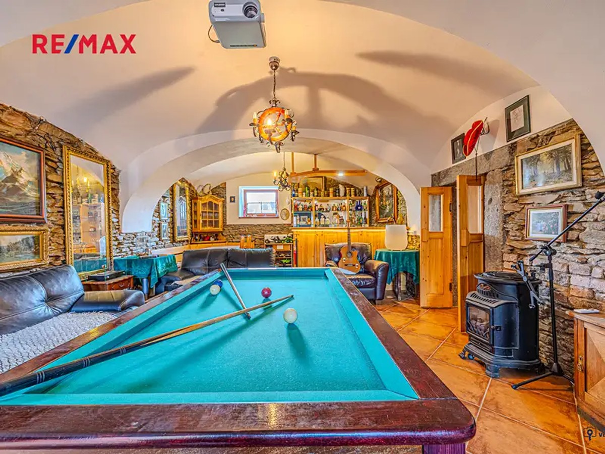 Prodej domu 460 m², pozemek 4142 m²