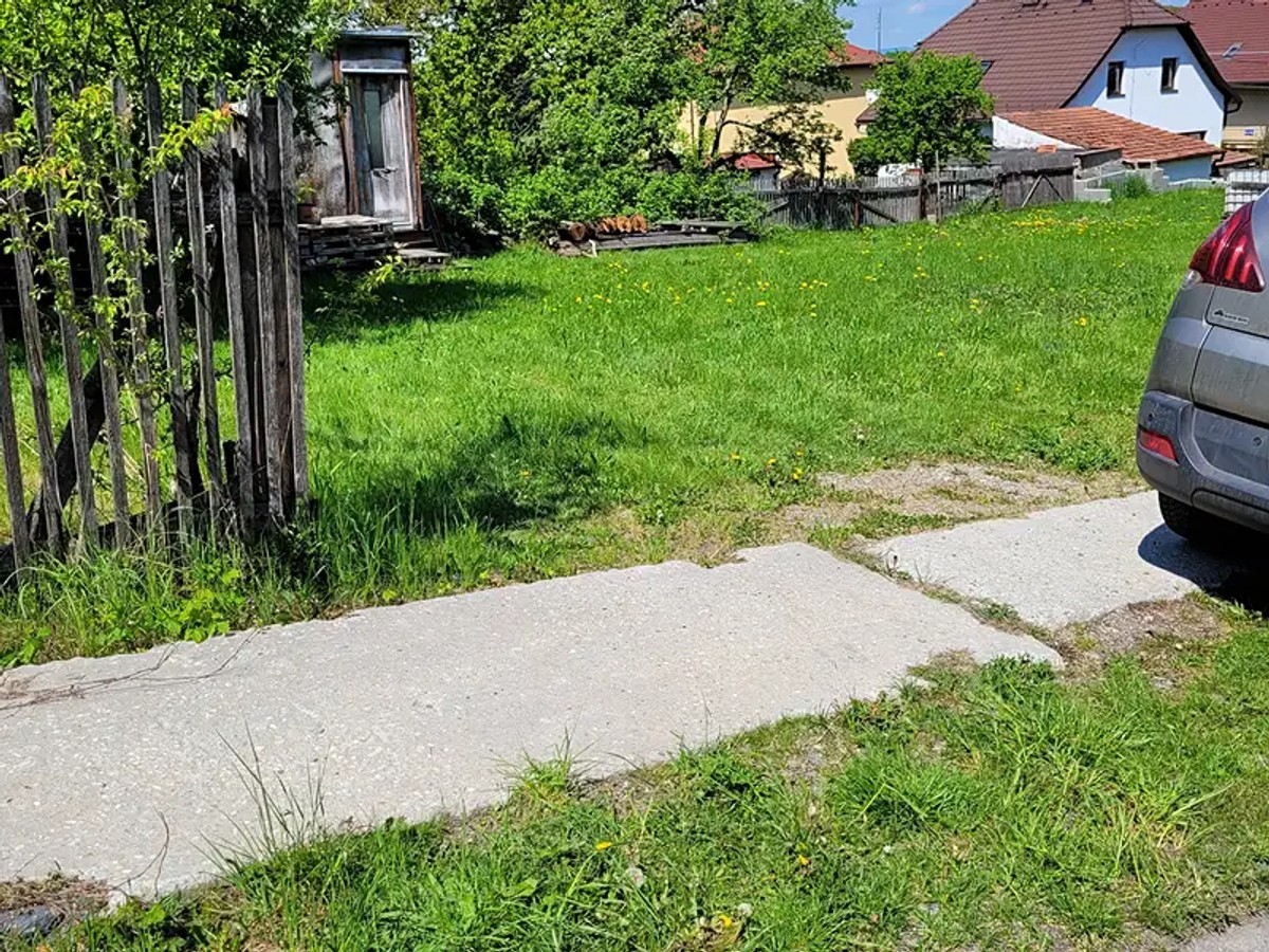Prodej stavebního pozemku 793 m²