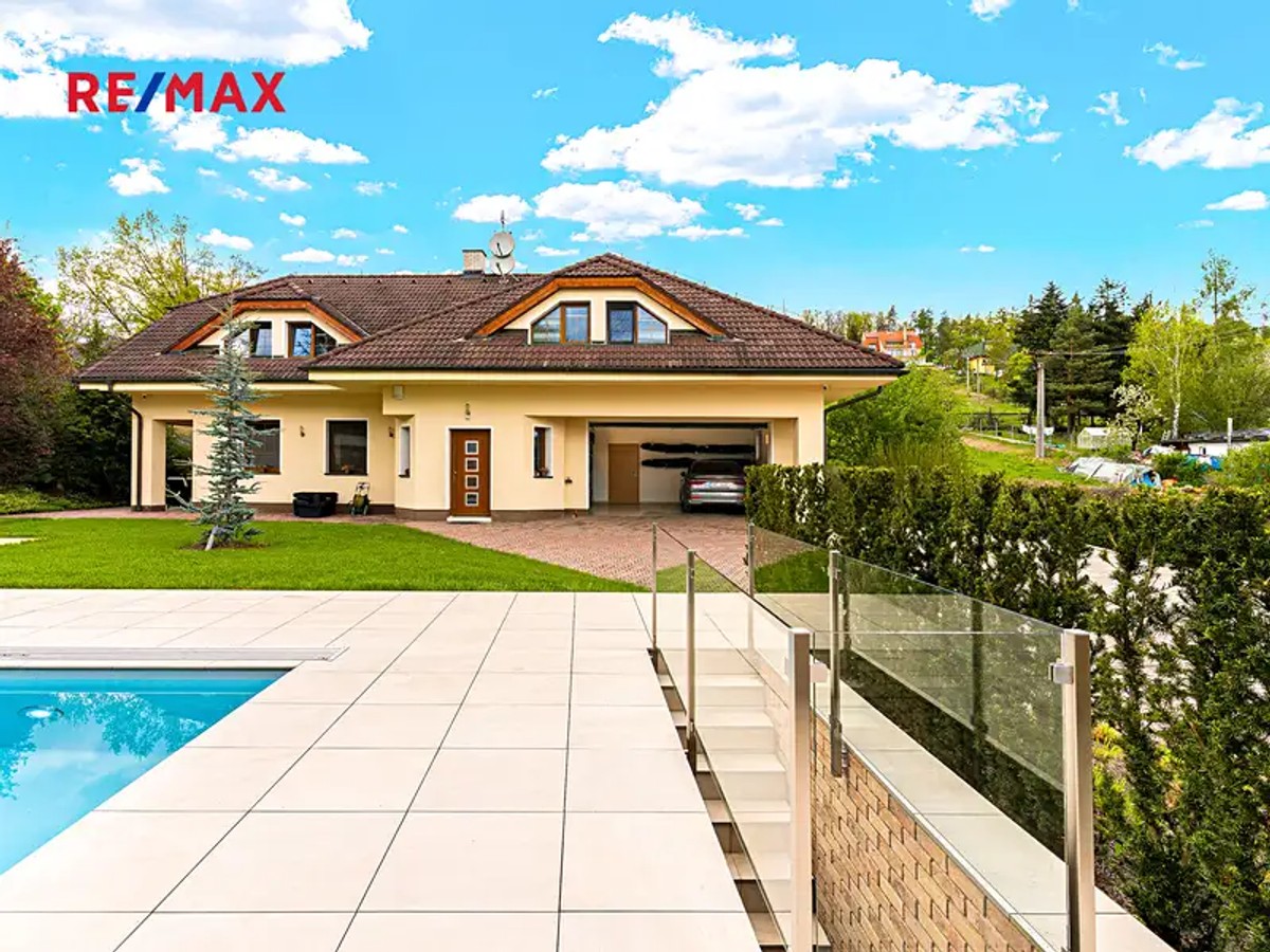 Prodej domu 307 m², pozemek 823 m²