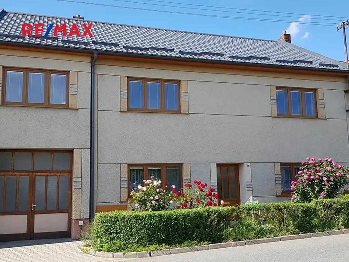 Prodej domu 380 m², pozemek 650 m²