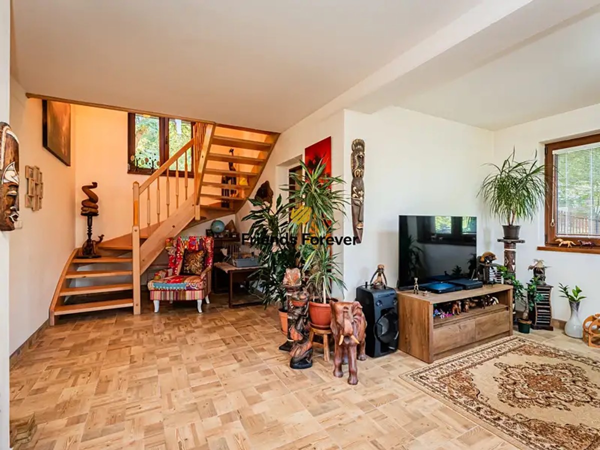 Prodej domu 142 m², pozemek 1619 m²