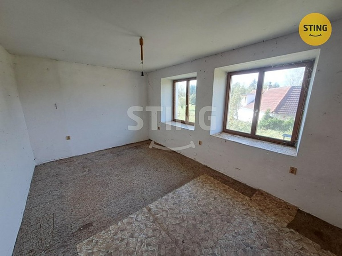Prodej zemědělské usedlosti 200 m², pozemek 6393 m²