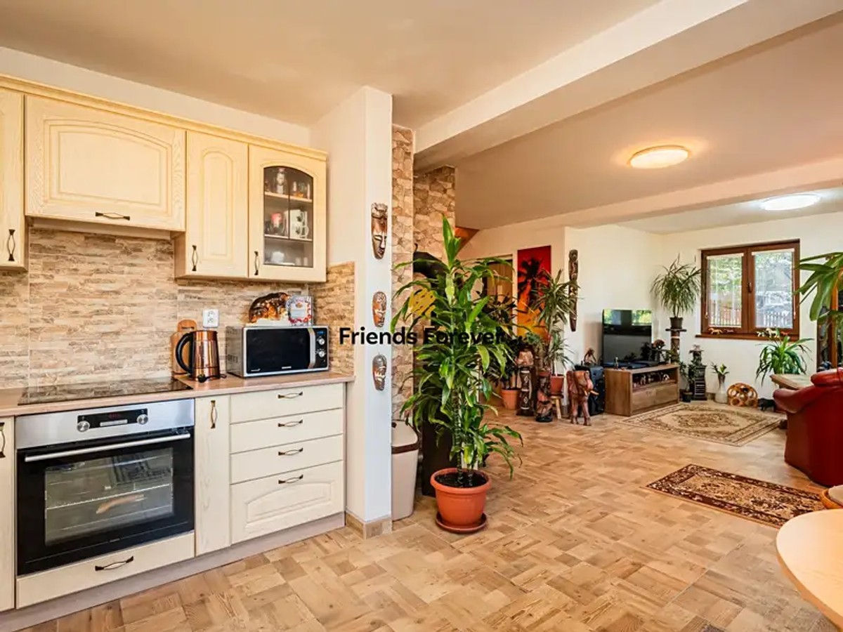 Prodej domu 142 m², pozemek 1619 m²