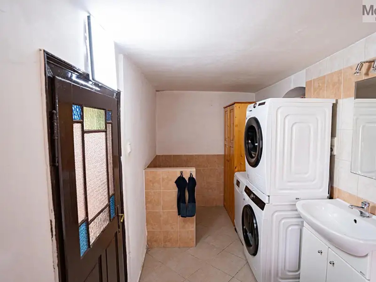 Prodej domu 3350 m², pozemek 3391 m²