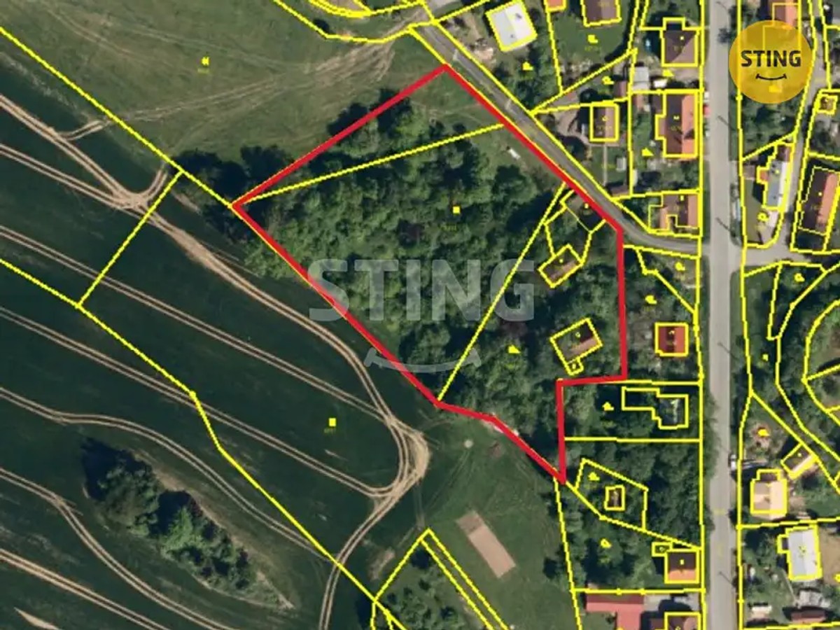 Prodej stavebního pozemku 8379 m²