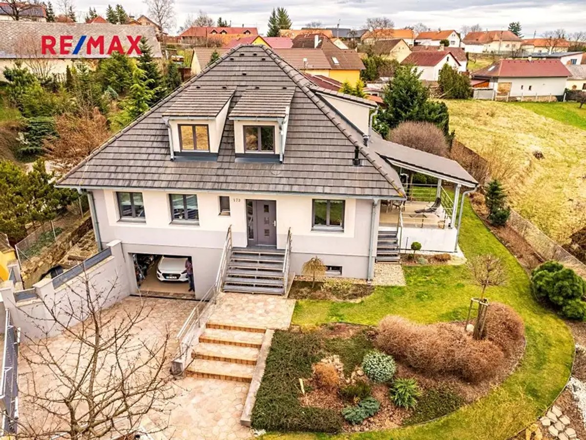 Prodej domu 198 m², pozemek 697 m²