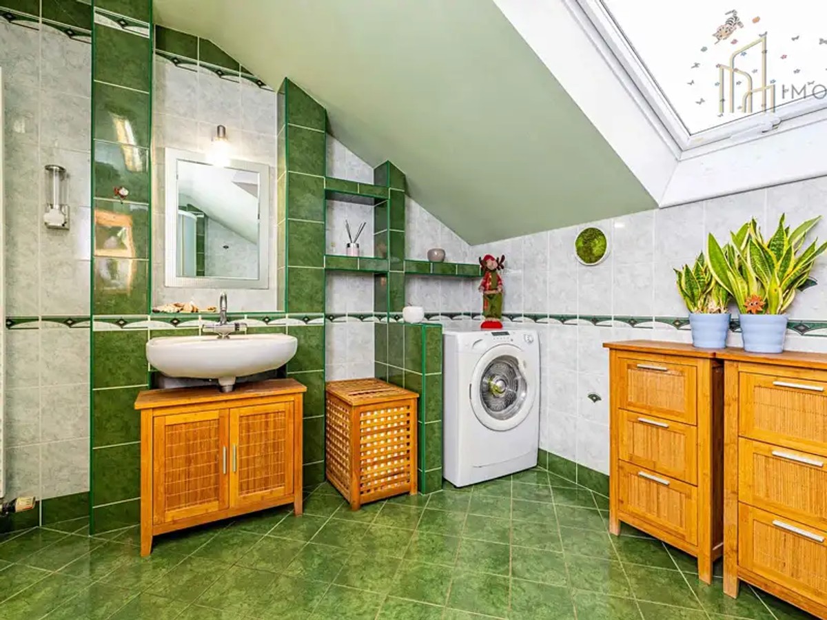 Prodej domu 308 m², pozemek 1634 m²