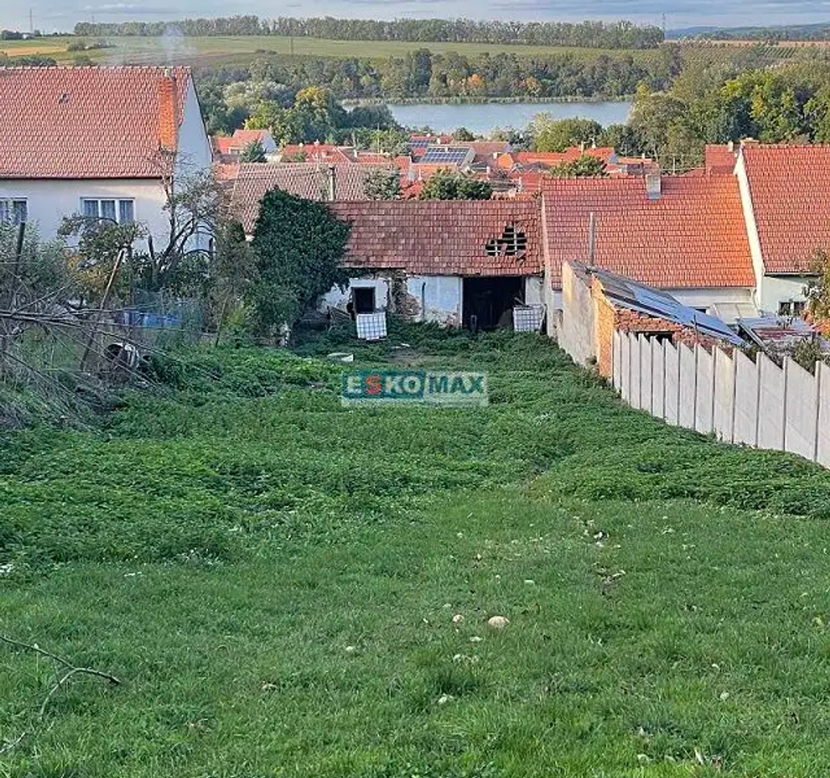 Prodej stavebního pozemku 1953 m²