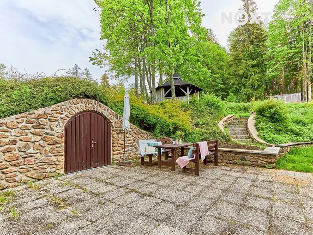 Prodej domu 270 m², pozemek 2530 m²