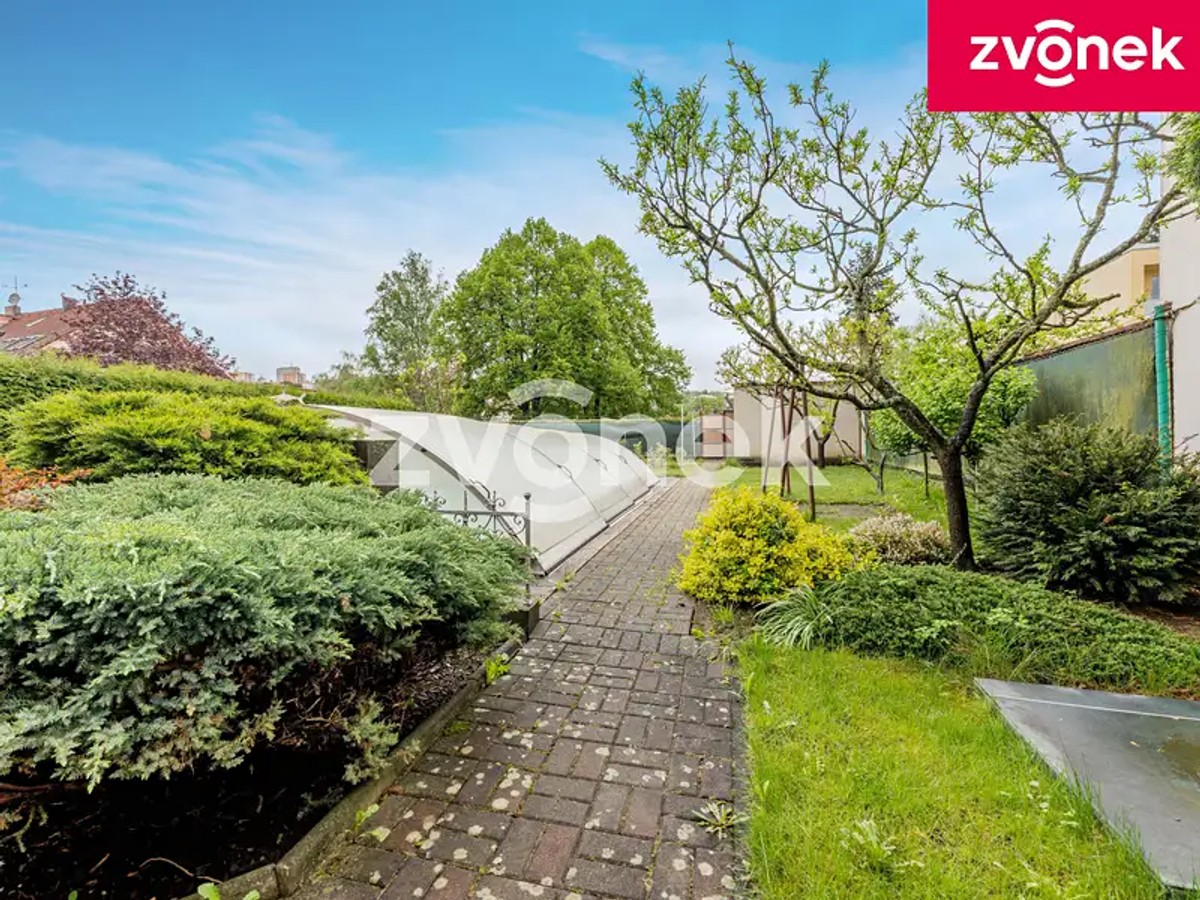 Prodej vily 218 m², pozemek 531 m²