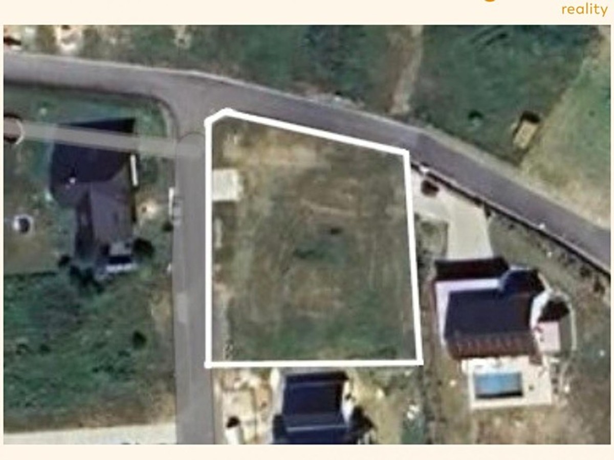 Prodej stavebního pozemku 1078 m²