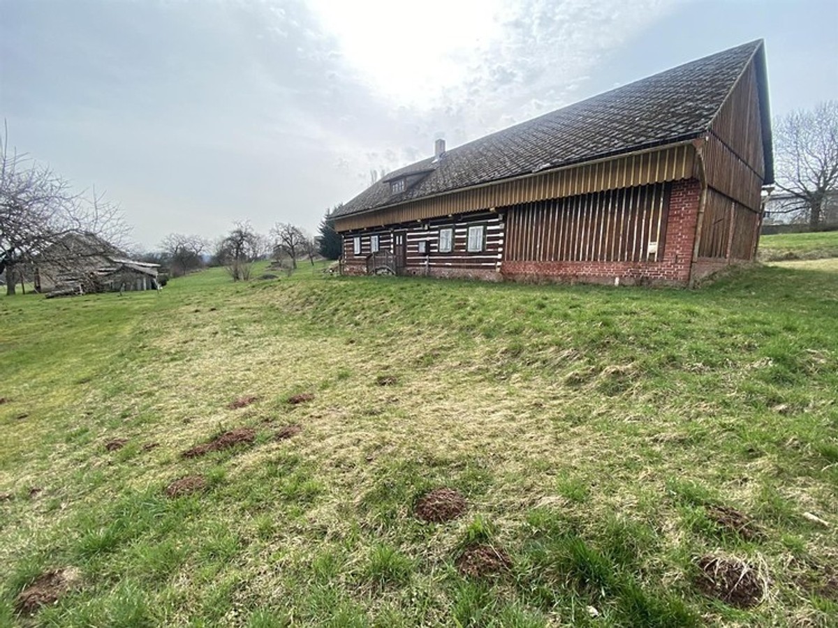 Prodej domu 351 m², pozemek 351 m²