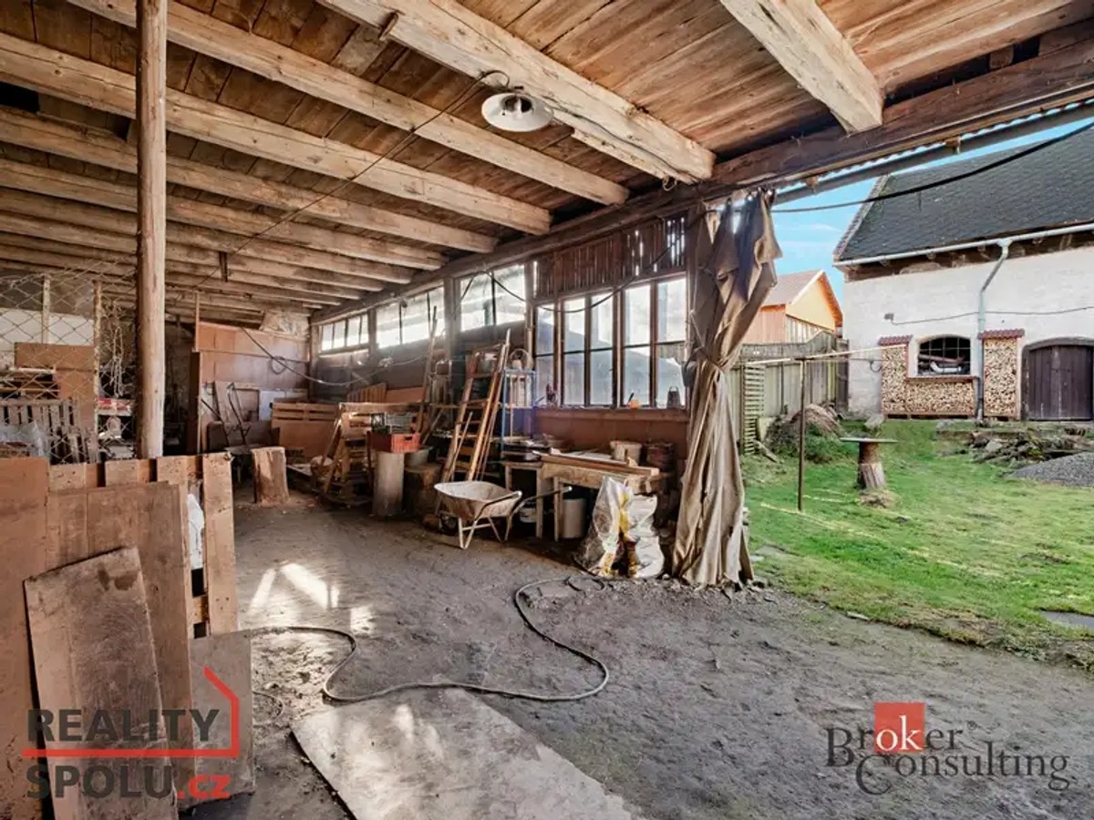 Prodej domu 297 m², pozemek 1378 m²
