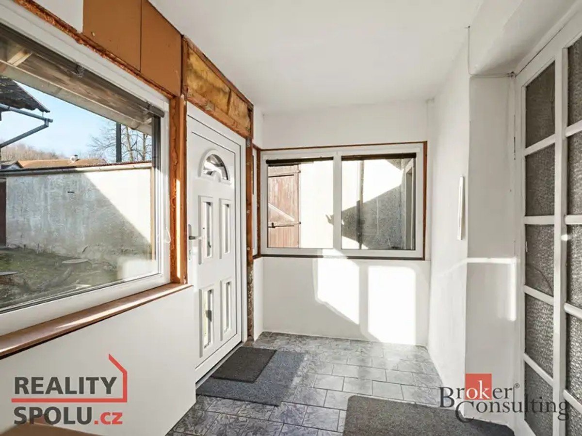 Prodej domu 297 m², pozemek 1378 m²