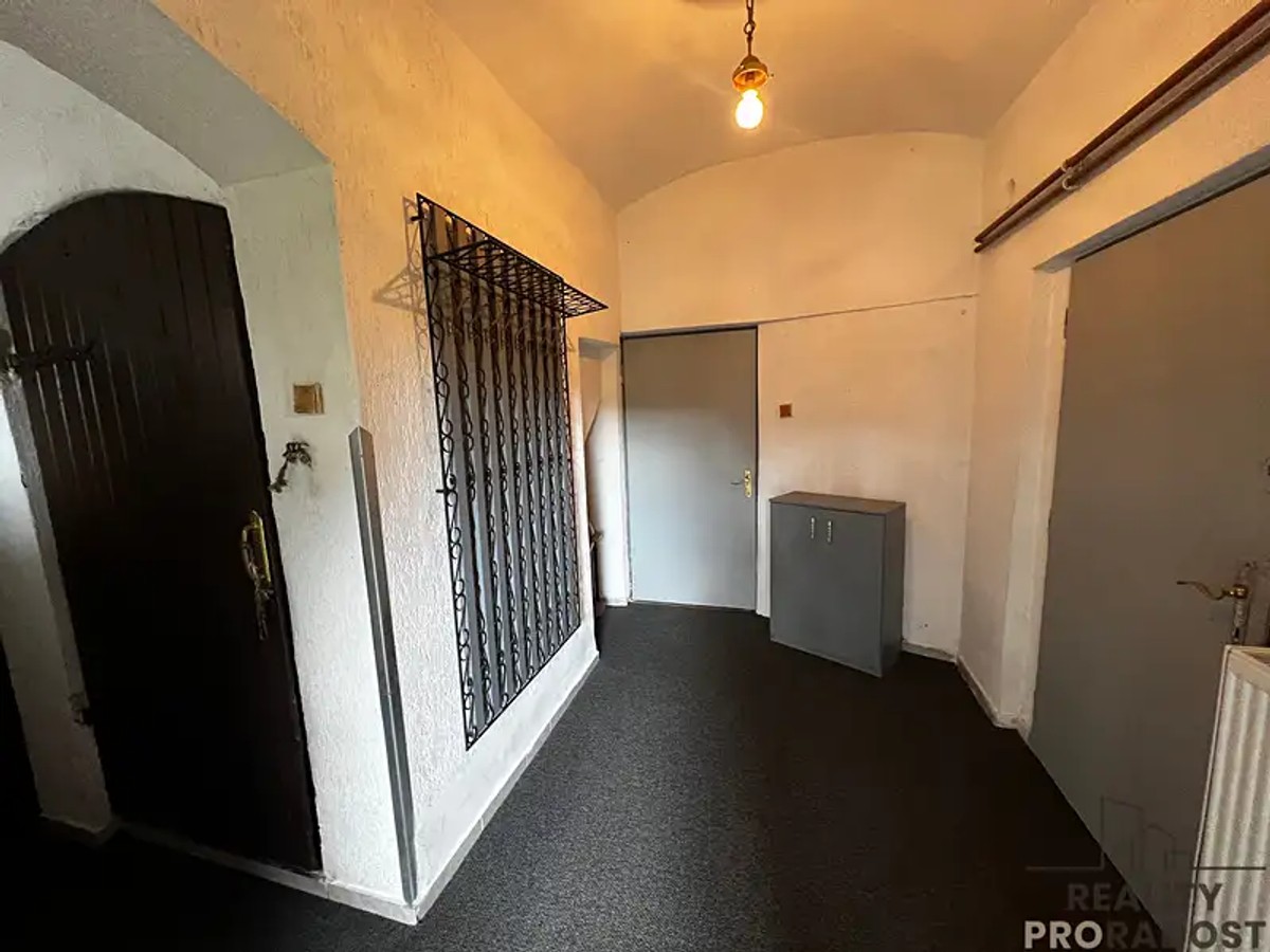 Prodej domu 374 m², pozemek 675 m²