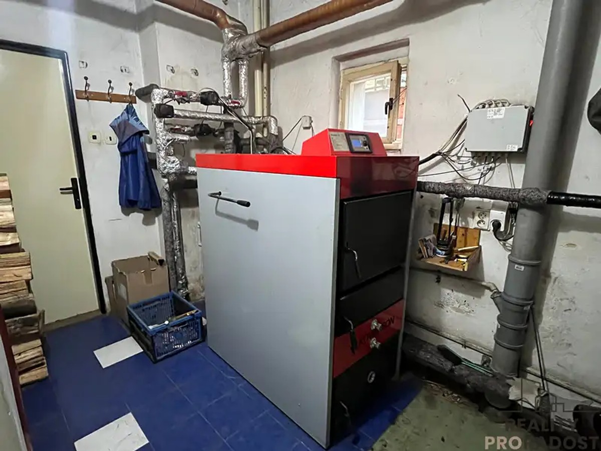 Prodej domu 186 m², pozemek 1446 m²