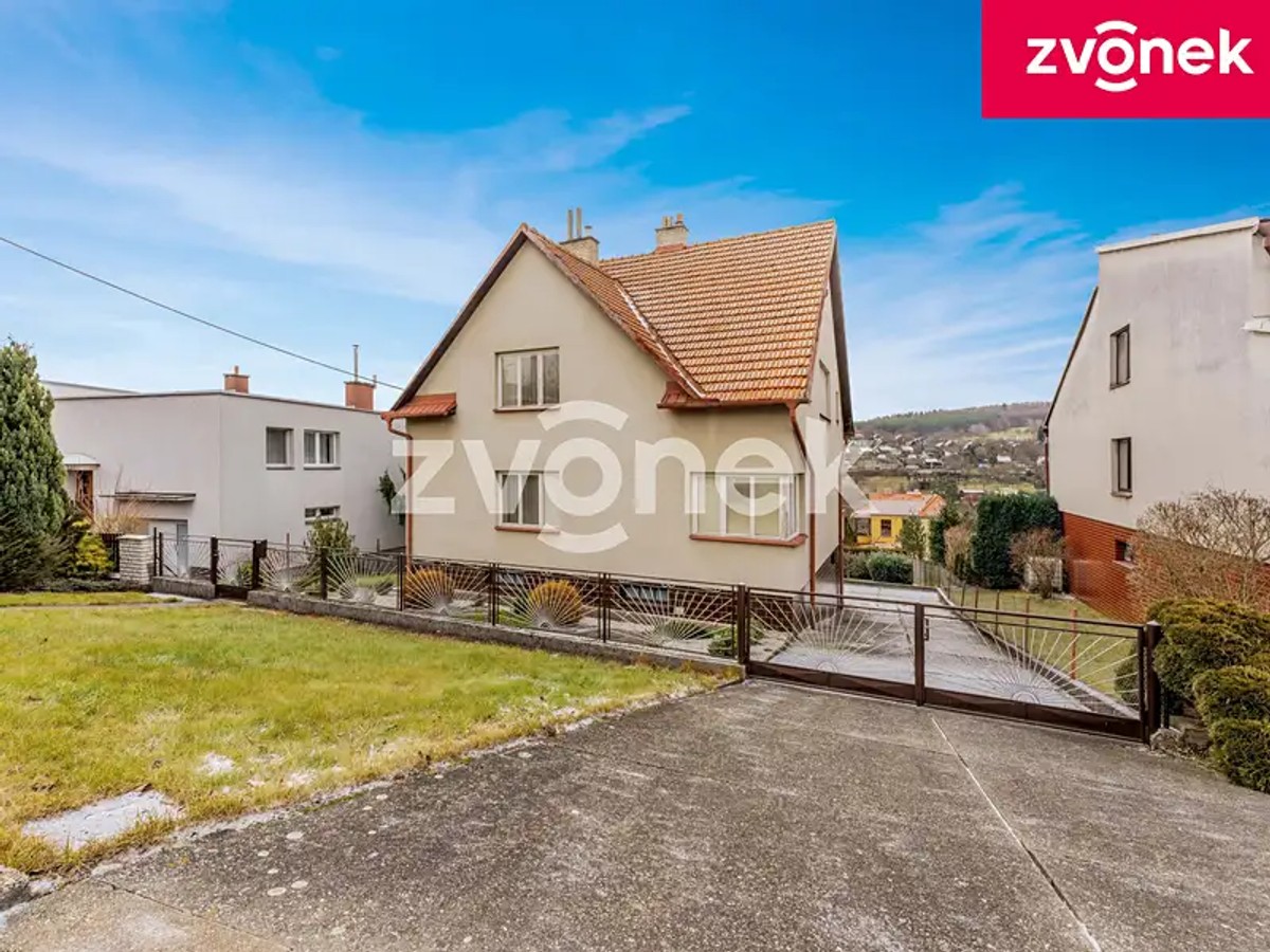 Prodej vily 250 m², pozemek 785 m²