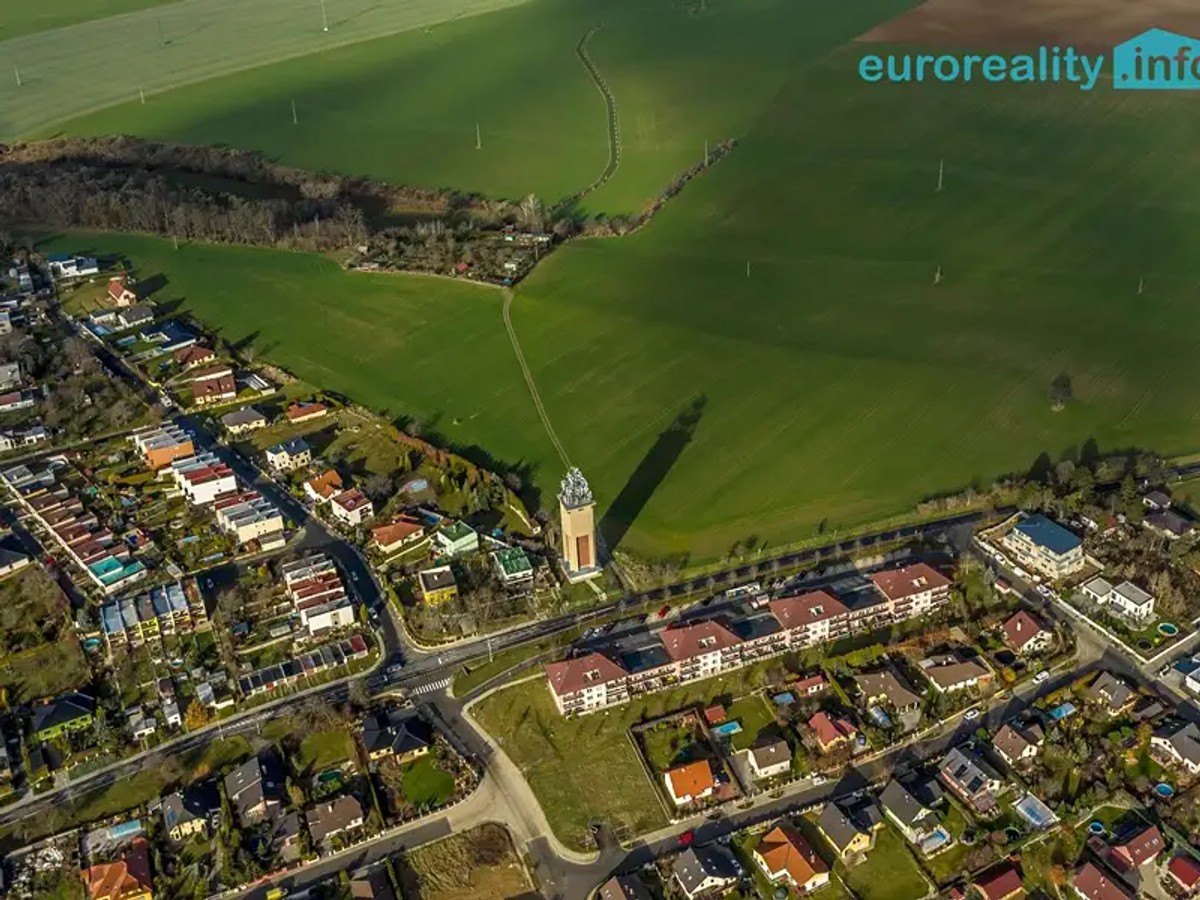 Prodej stavebního pozemku 600 m²