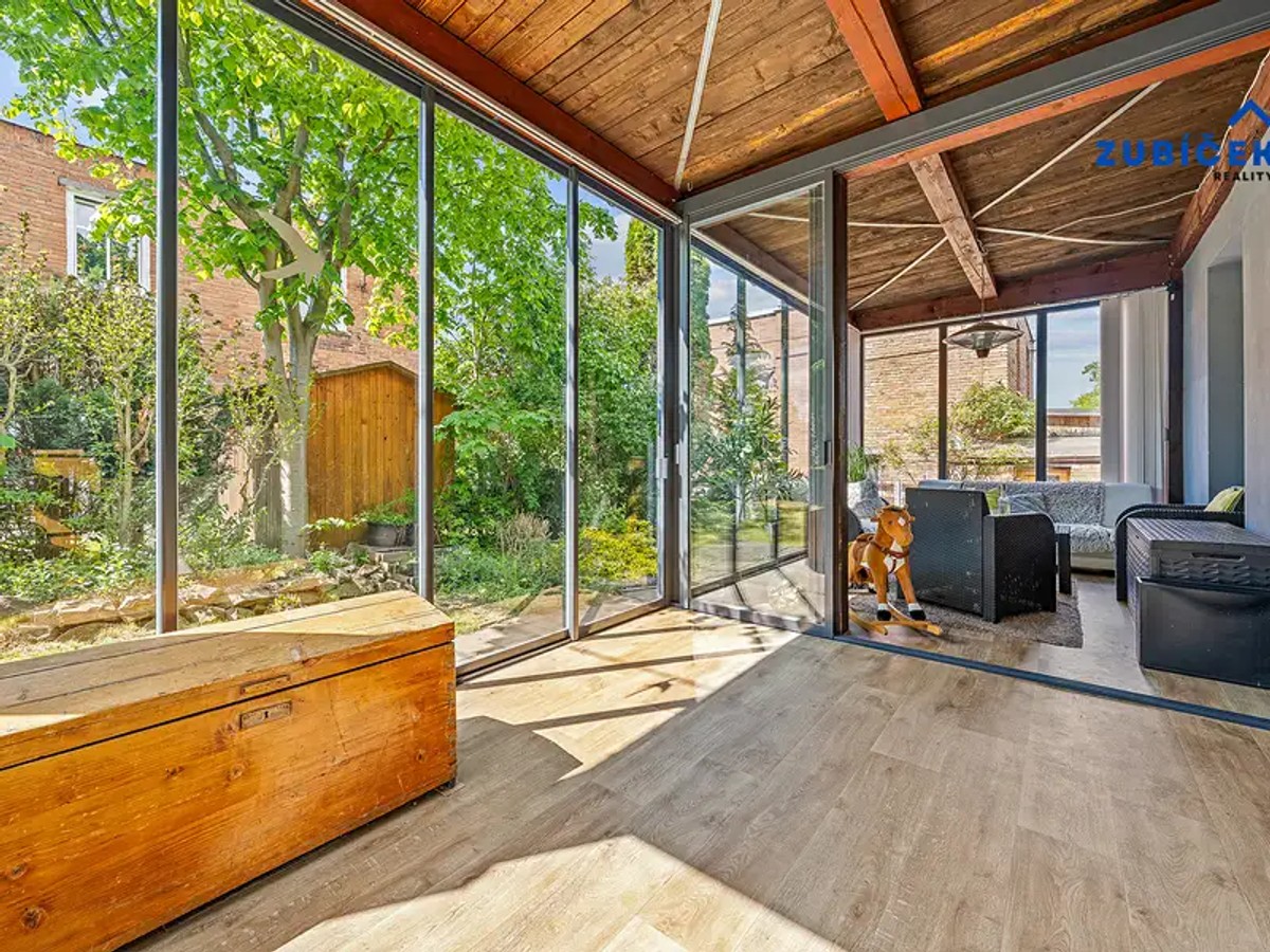 Prodej domu 100 m², pozemek 39 m²