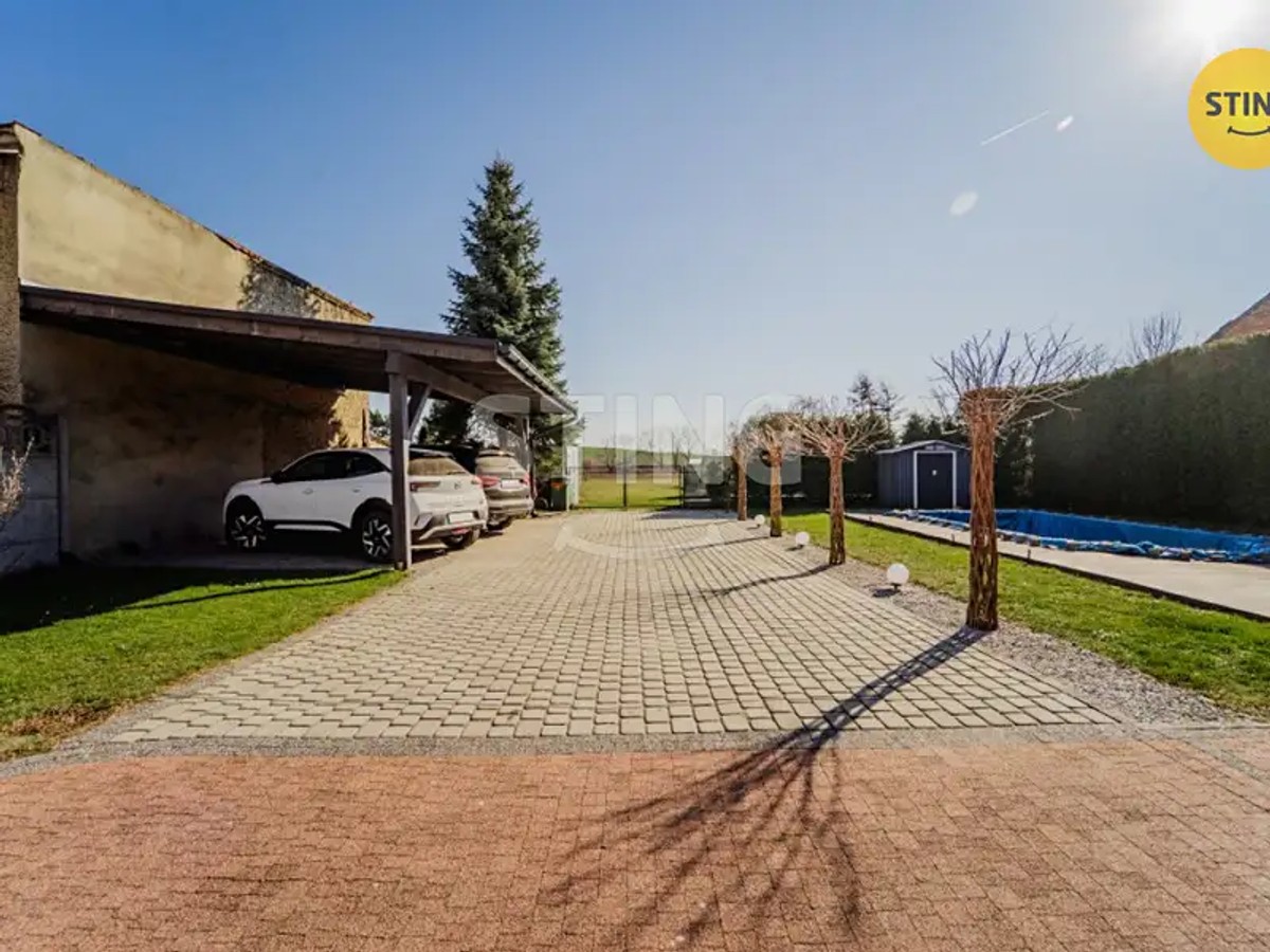 Prodej domu 215 m², pozemek 2159 m²