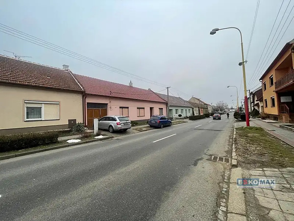 Prodej domu 300 m², pozemek 688 m²