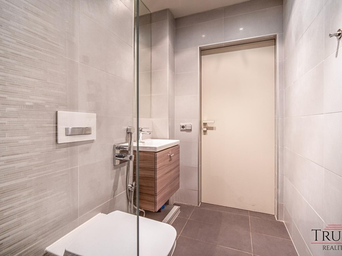 Prodej vily 308 m², pozemek 1162 m²