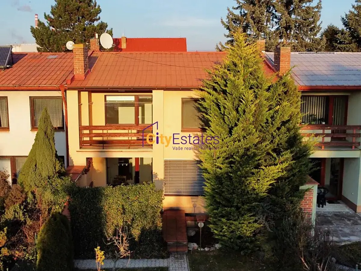 Prodej domu 240 m², pozemek 297 m²