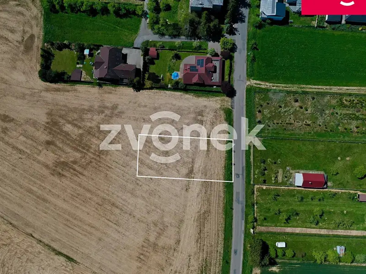 Prodej stavebního pozemku 1000 m²