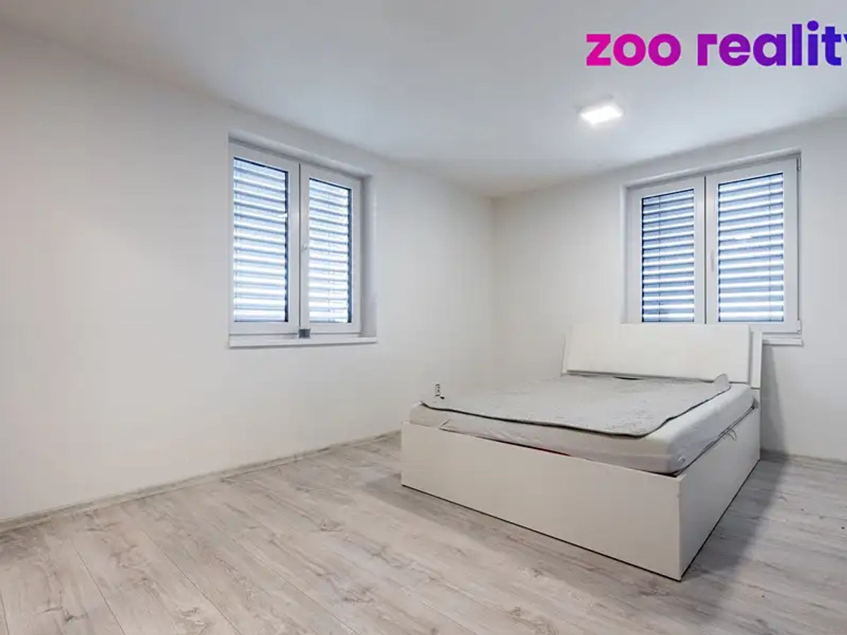 Prodej domu 353 m², pozemek 772 m²