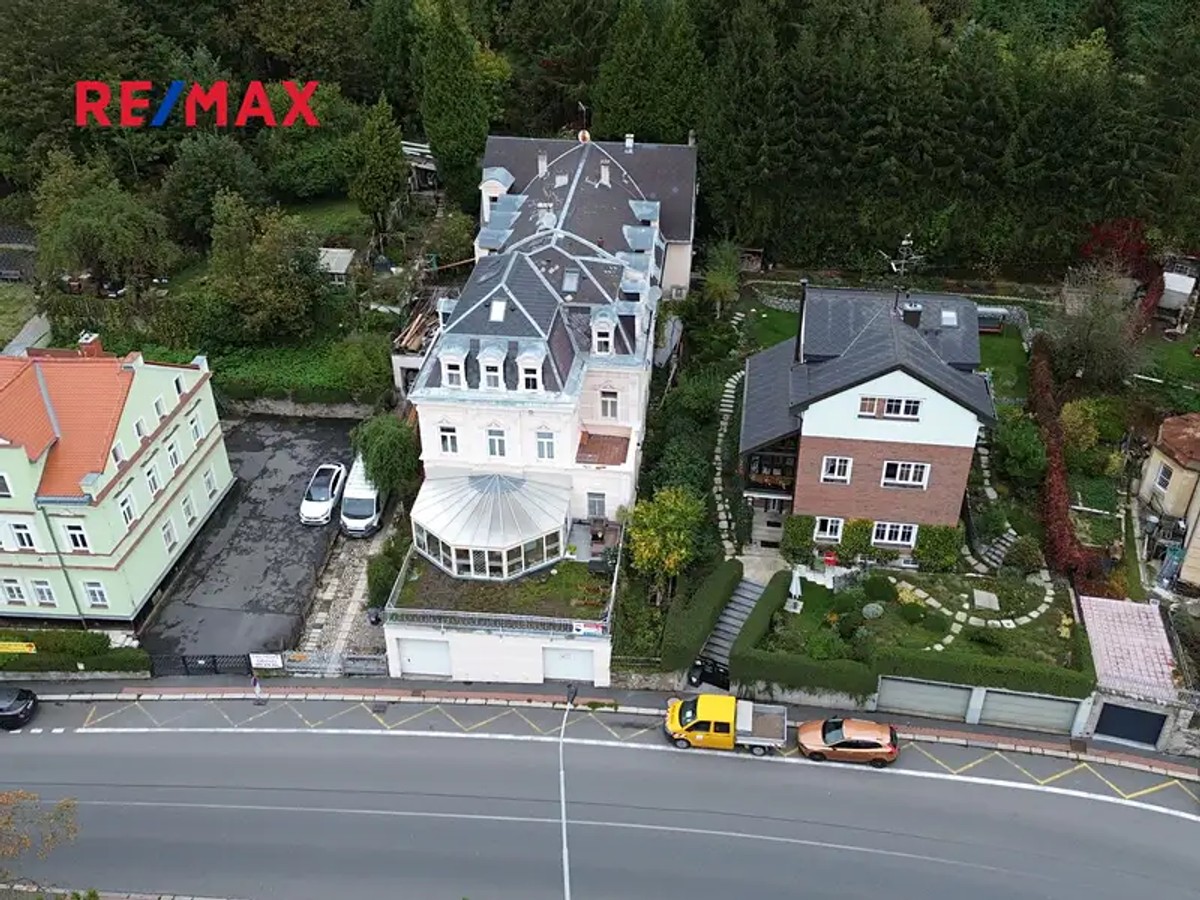 Prodej vily 482 m², pozemek 732 m²