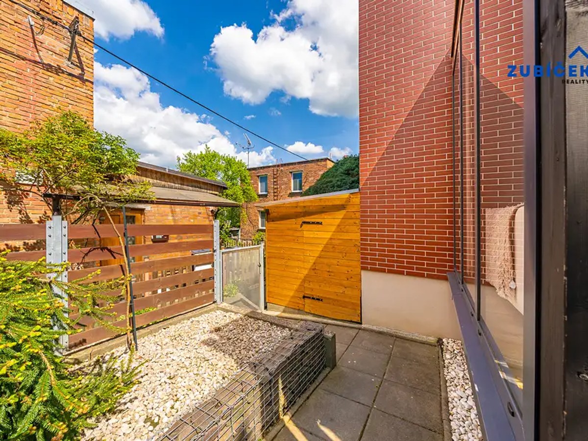 Prodej domu 100 m², pozemek 39 m²