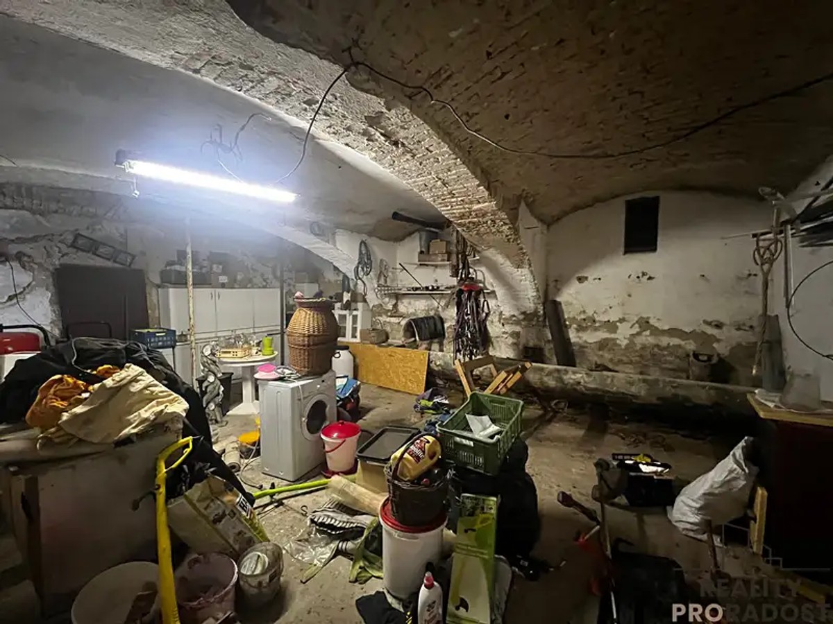 Prodej domu 374 m², pozemek 675 m²