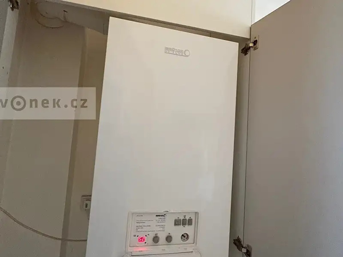 Prodej domu 420 m², pozemek 950 m²