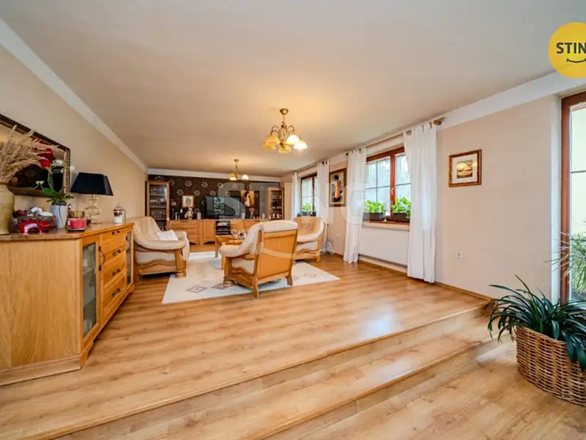 Prodej domu 240 m², pozemek 2035 m²