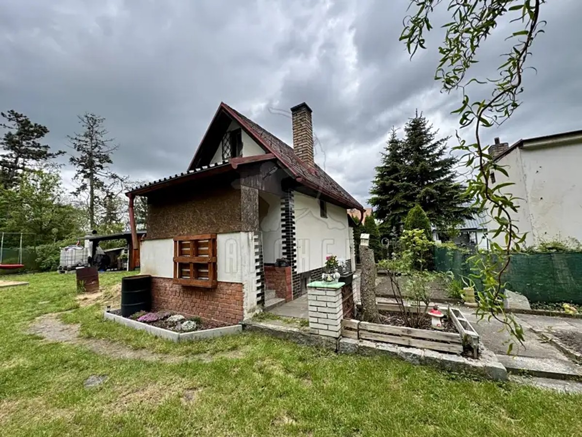 Prodej chaty 27 m², pozemek 528 m²